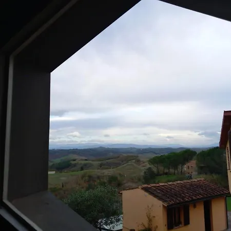 La Sughera Con Vista 아파트 몬타이오네